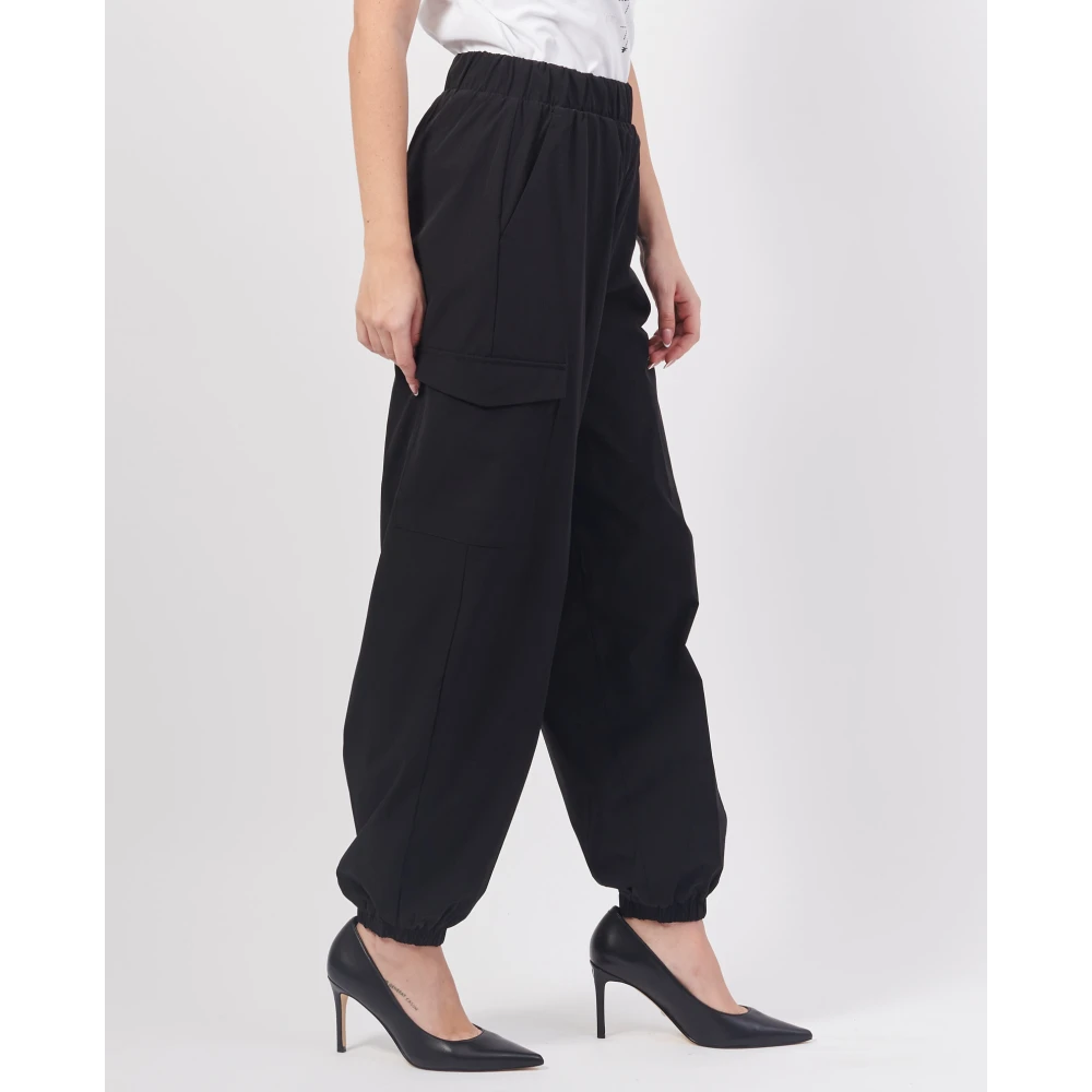 Emporio Armani Zwarte cargobroek met zakken Black Dames
