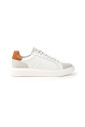 sneakers-en-cuir-avec-daim-texture