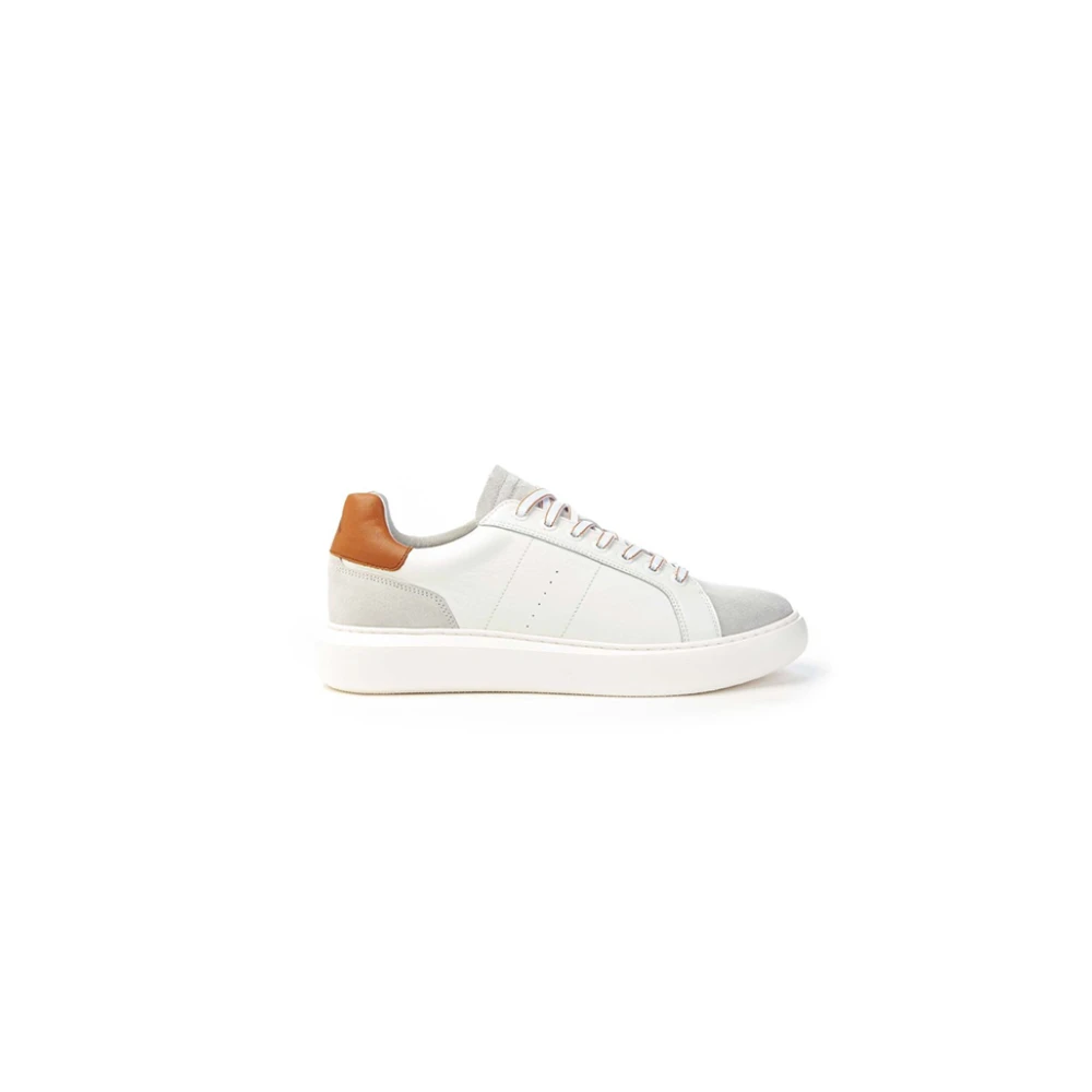 Shoes > Sneakers - - Ambitious - Modalova