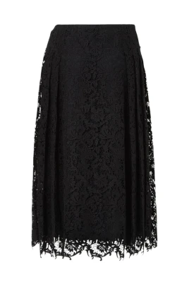 Macramé spetskjol i mellanlängd