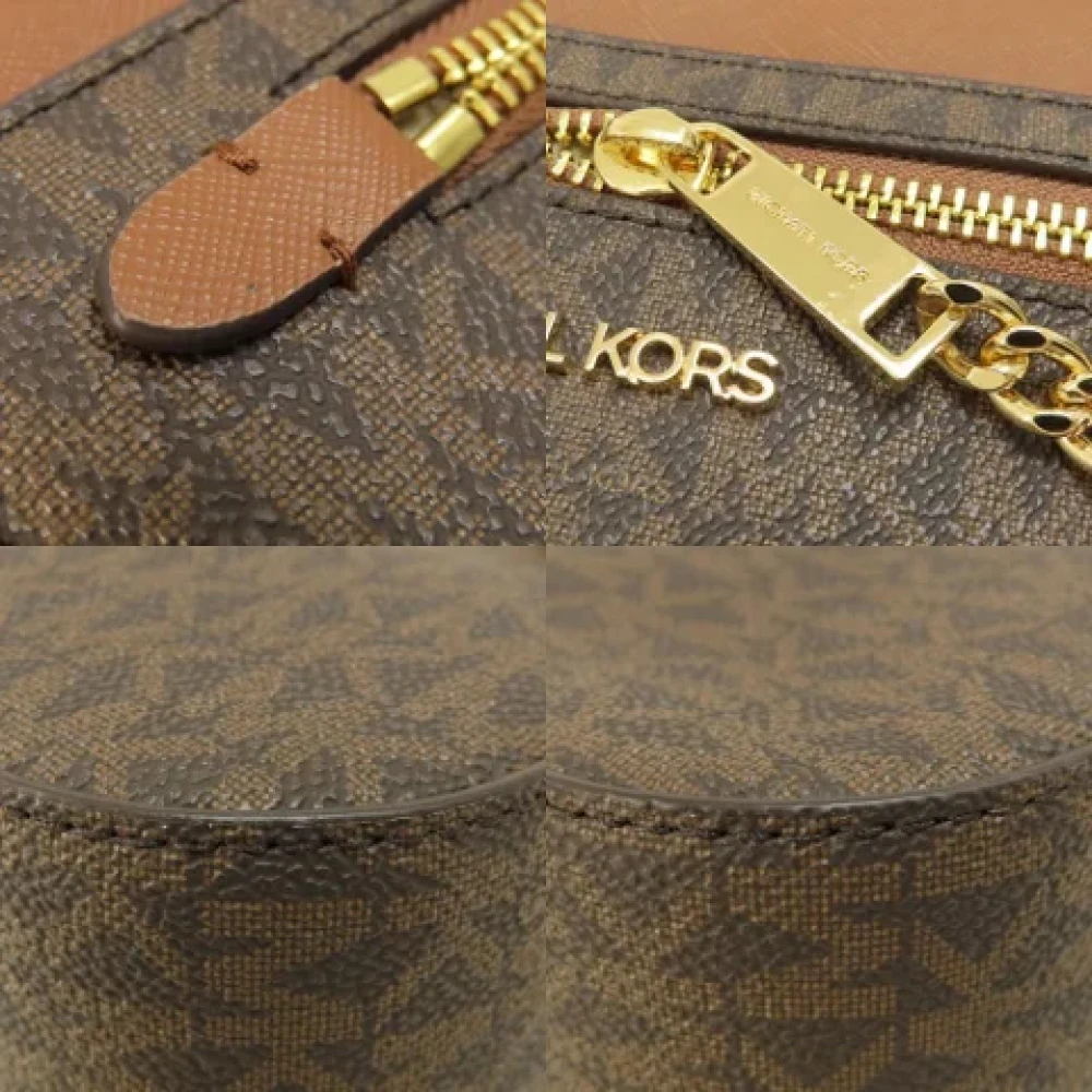 Michael Kors Pre-owned Canvas shoulder-bags Brown Dames