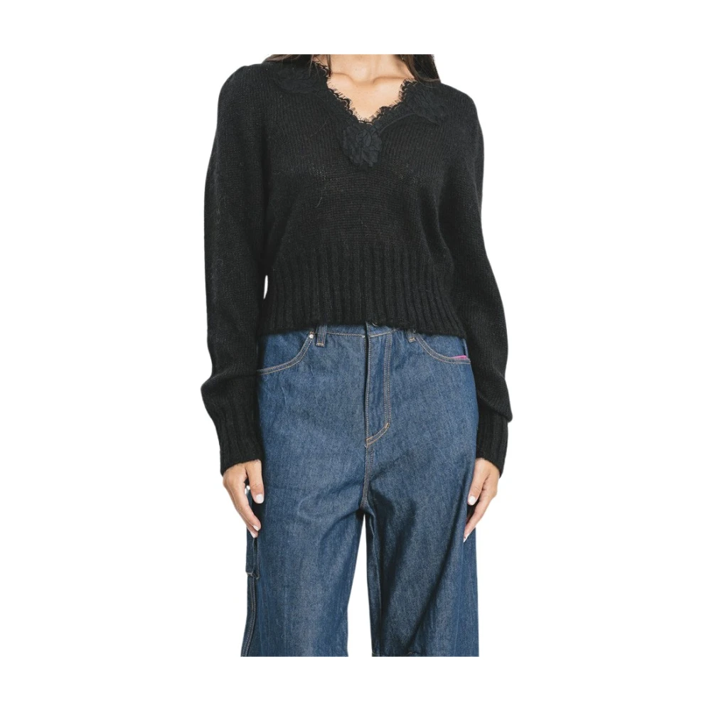 Pink Memories Mohair Crop Sweater met Kant Details Black Dames