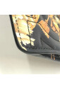 pre-owned-cuir-pochettes-minaudieres