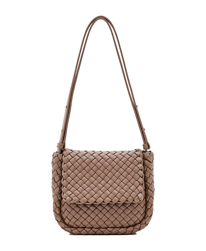 brown-shoulder-bag-chic-style