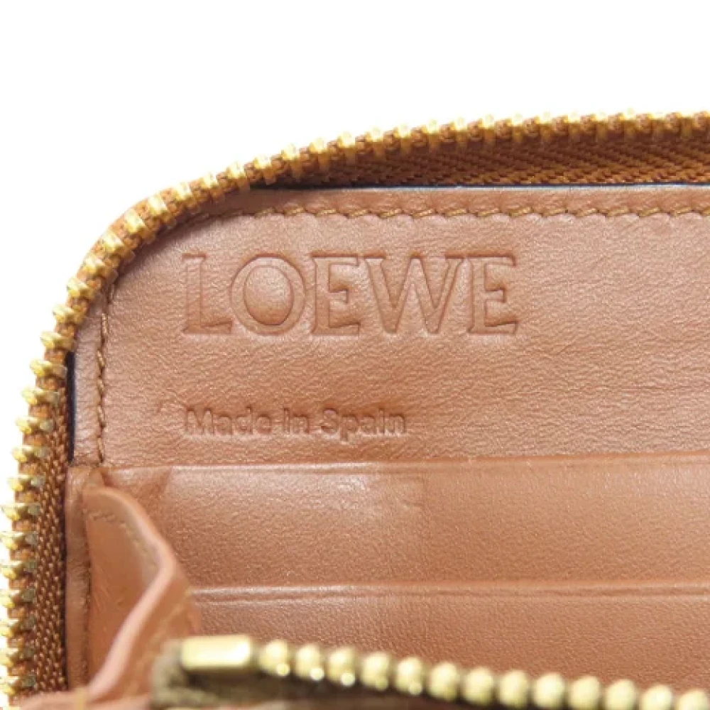 Loewe Pre-owned Leather wallets Brown Dames