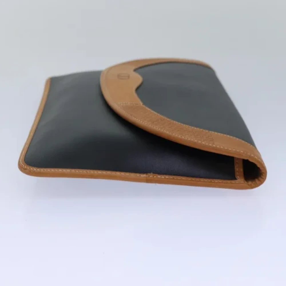 Dior Vintage Pre-owned Nylon clutches Black Dames