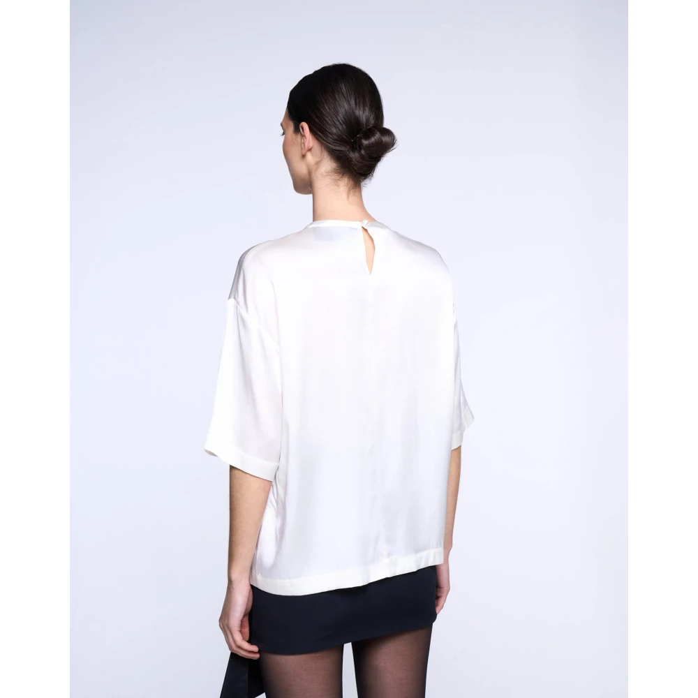 Silvian Heach Blouse over White Dames