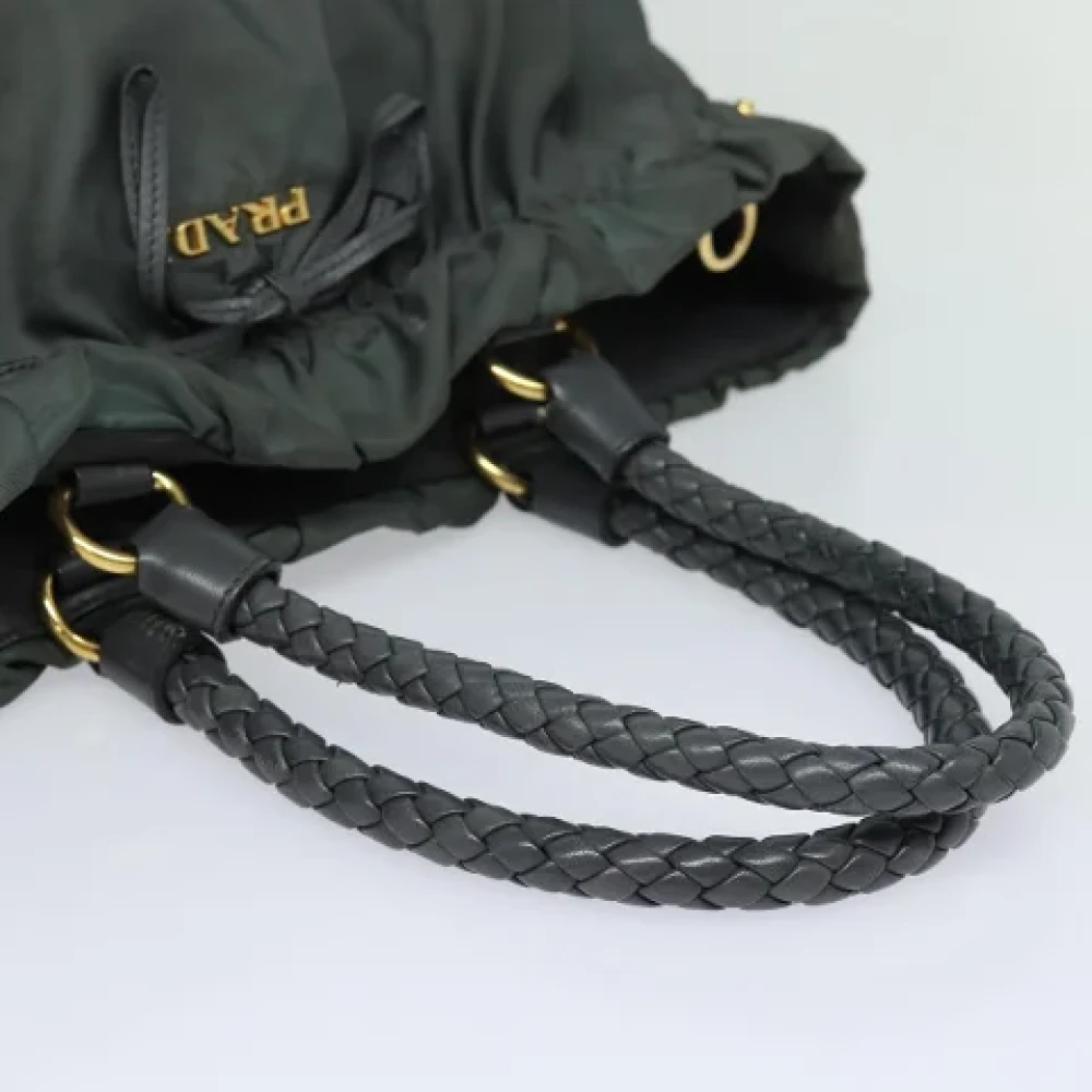 Prada Vintage Pre-owned Nylon handbags Green Dames