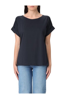 hvid-lomme-t-shirt-afslappet-komfort-stil