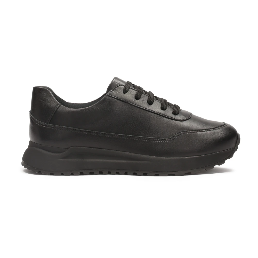 Kazar Zwarte minimalistische sneakers voor vrouwen Dames Schoenen