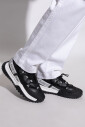 sneakers-avec-logo
