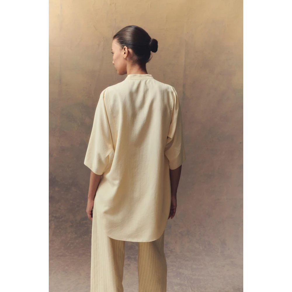 Cortana Zijden Vanille Shirt met Mao Kraag Yellow Dames