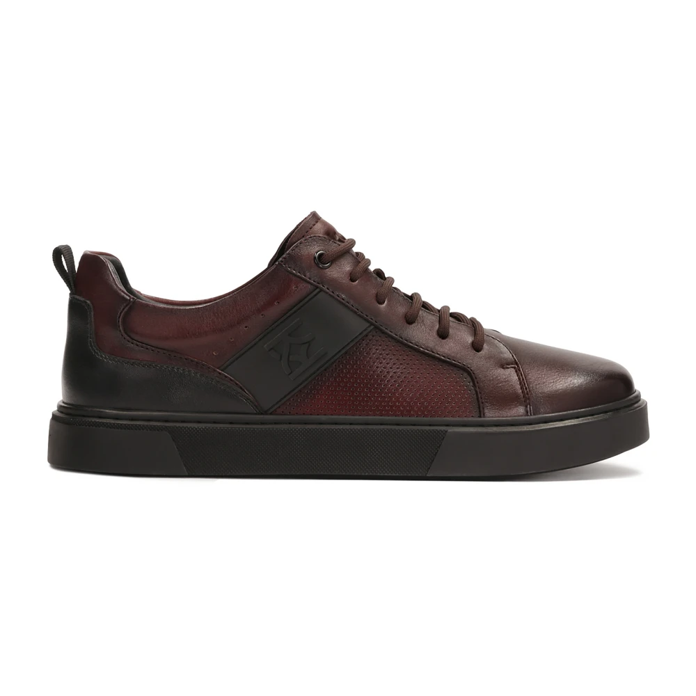 Kazar Bordeauxrode sneakers met geperforeerd bovendeel Heren Schoenen Bruin