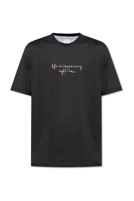 t-shirt-avec-broderie