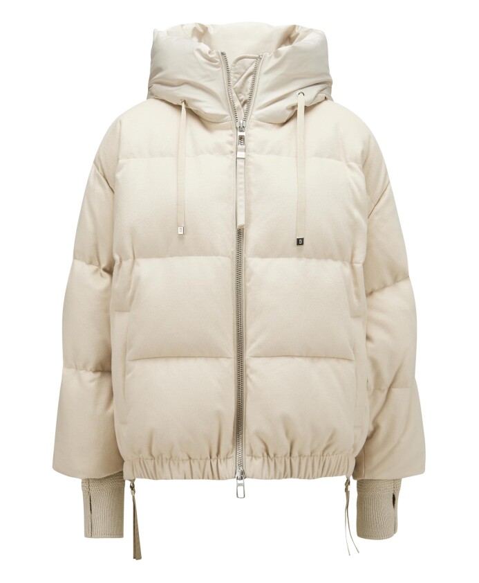 korte-oversized-wollen-jas-met-capuchon