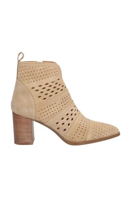 beige-casual-ankle-boots