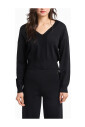 pull-noir-a-col-en-v-avec-detail-contraste