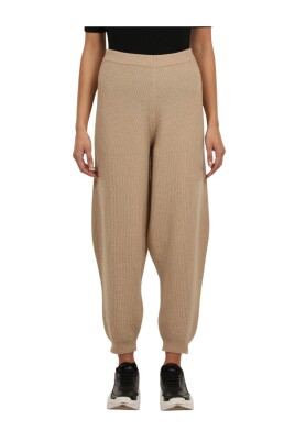 wool-knit-pants-with-elastic-hem
