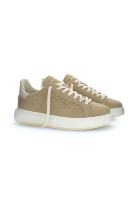 beige-footwear-for-stylish-outfits