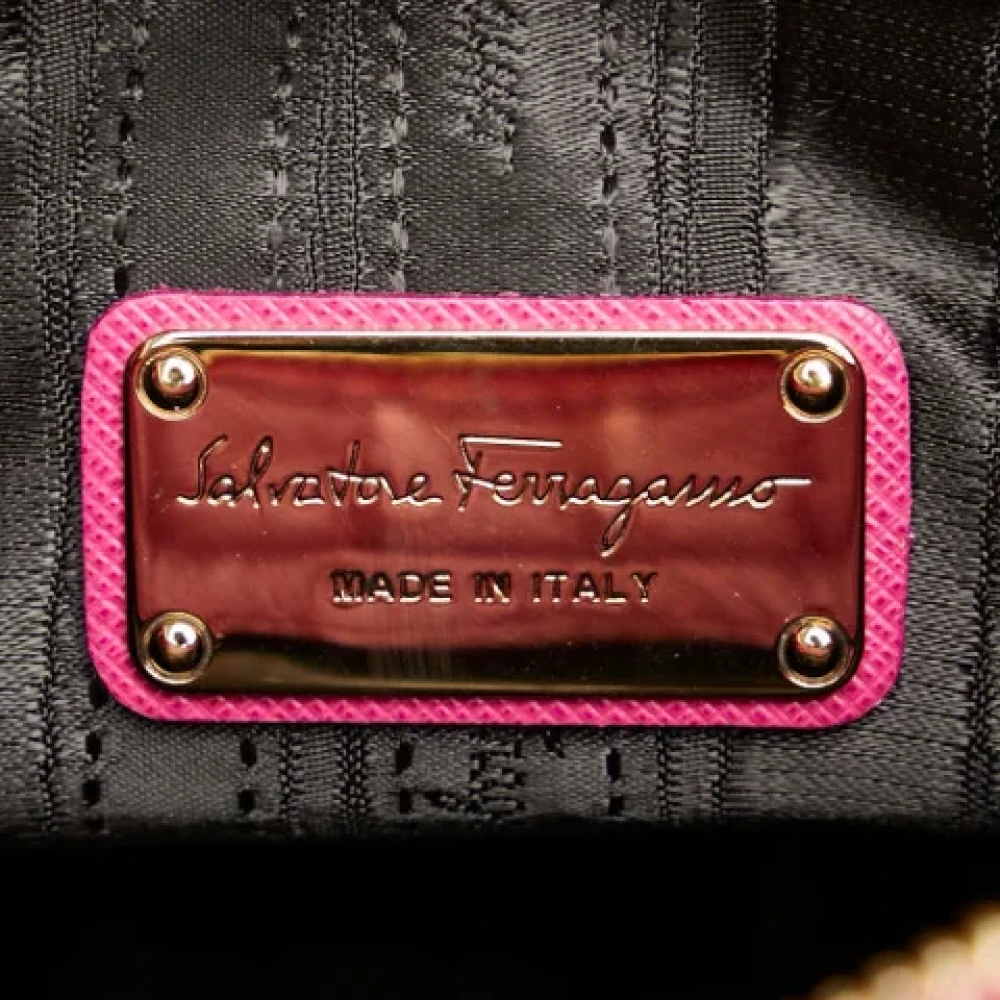 Salvatore Ferragamo Pre-owned Leather handbags Pink Dames