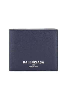 text-logo-bifold-wallet