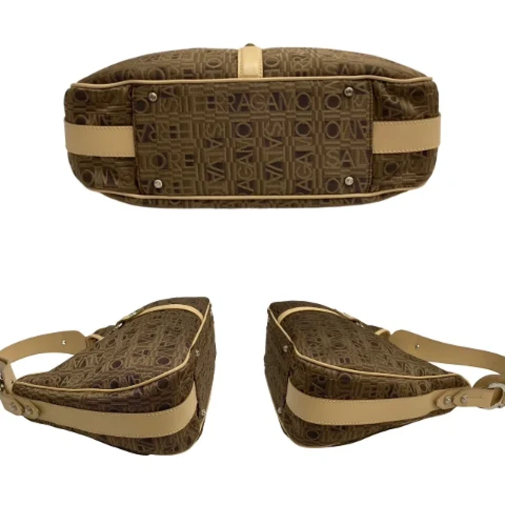 Salvatore Ferragamo Pre-owned Nylon handbags Brown Dames