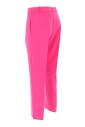 pantalon-decontracte-en-bleu-marine