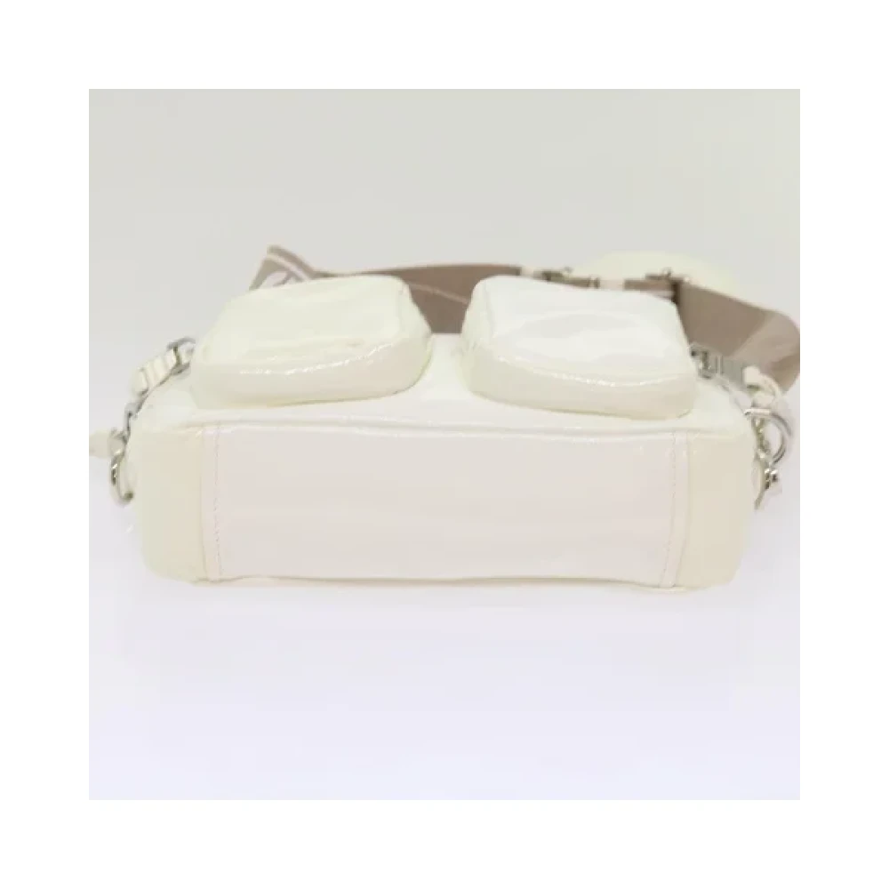 Miu Pre-owned Fabric shoulder-bags White Dames