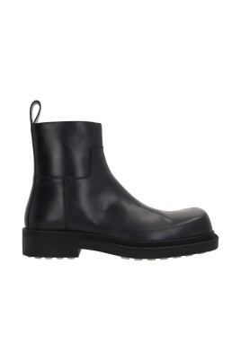 stylish-leather-ankle-boots-for-versatile-style