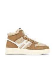 Logo-verzierte High-Top Sneakers