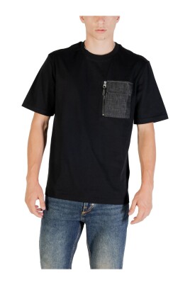black-cotton-t-shirt-round-neck-short-sleeve