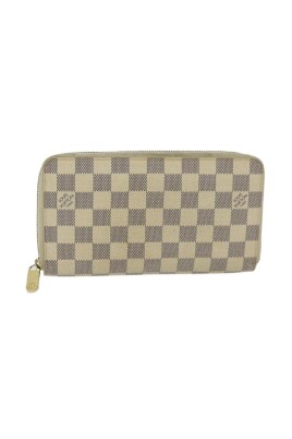 pre-owned-zippy-wallet-checkerboard