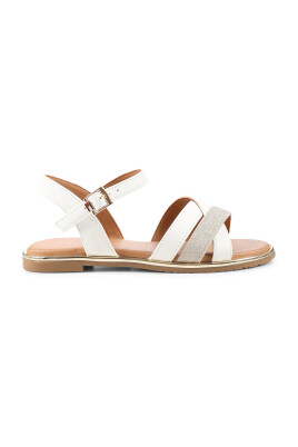 vita-sandaler-med-fotledsrem