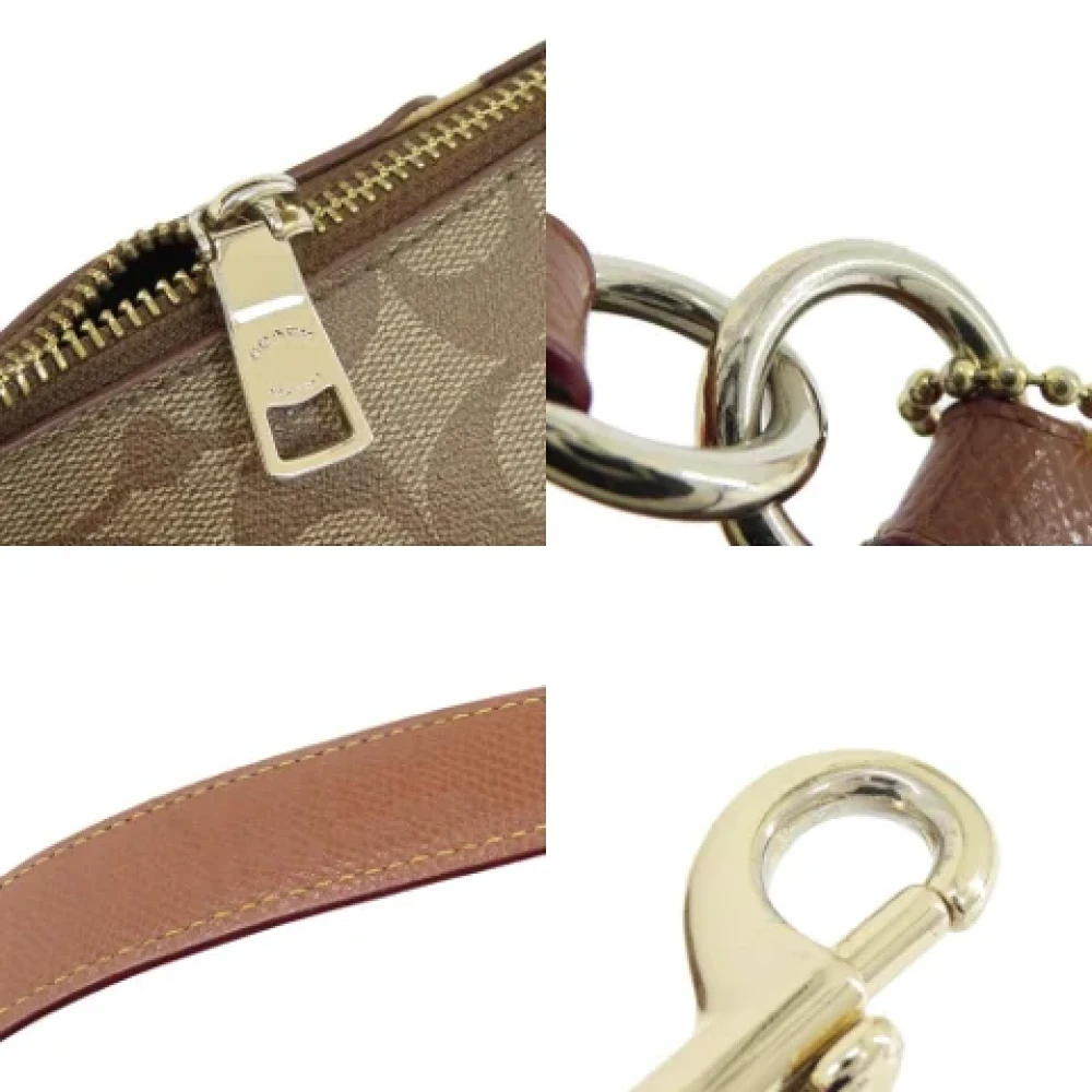 Coach Pre-owned Plastic handbags Brown Dames