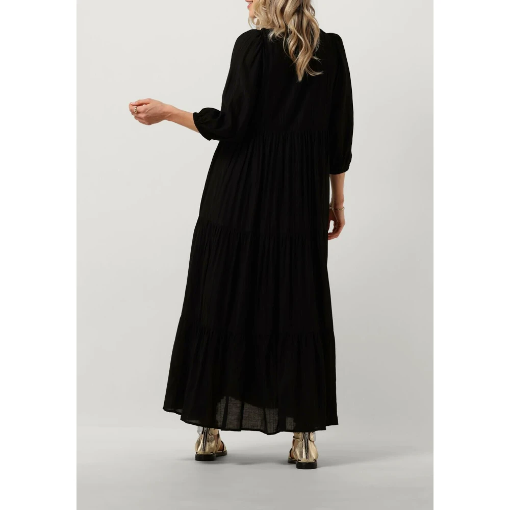 Nukus Zwarte Maxi Jurk Sabrina Stijl Black Dames