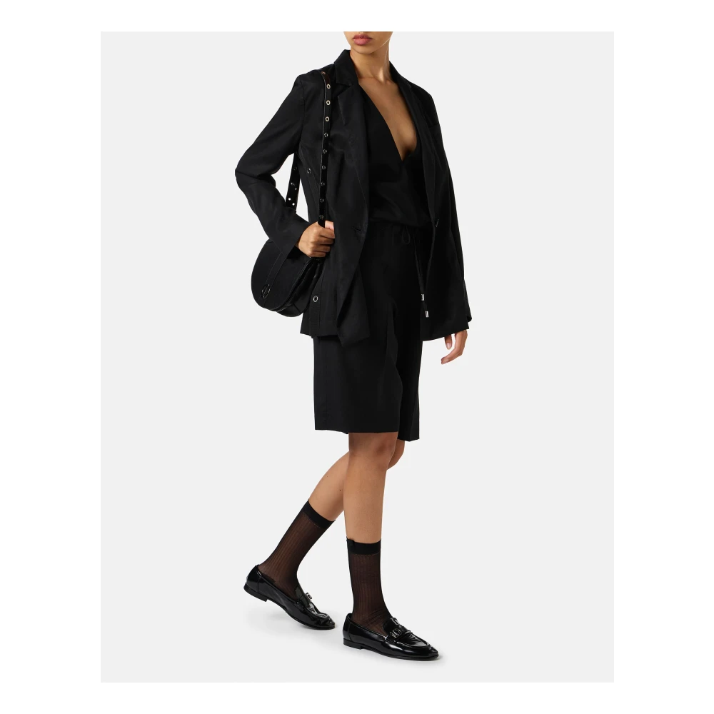 Iceberg Zwarte comfort fit Bermuda shorts van vloeiende Tencel stof Black Dames