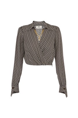 georgette-shirt-with-v-neckline