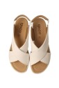 sandales-blanches-en-cuir-avec-talon-rembourre