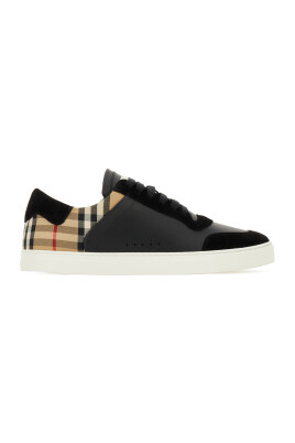 casual-sneakers-for-everyday-wear