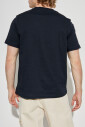 t-shirt-avec-impression-coloree