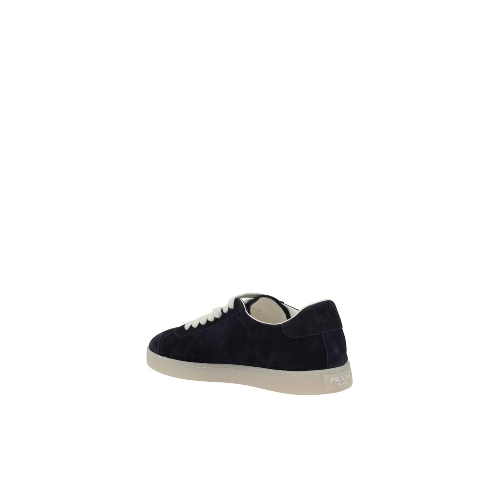 Prada Suede Low-Top Sneakers Elegant Comfort Blue Heren