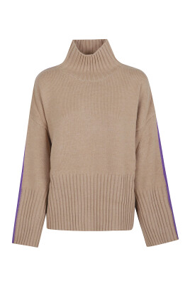 brown-wool-sweater-aw25