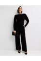 t-shirt-noir-a-manches-longues-avec-fronce-devant