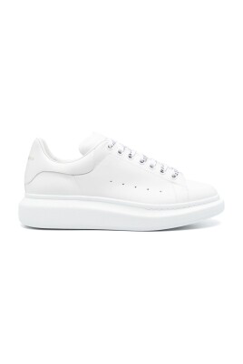 oversized-sneakers