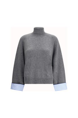 pull-a-col-roule-raye-avec-bijoux