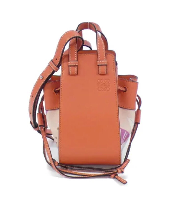 pre-owned-cuir-sacs-main