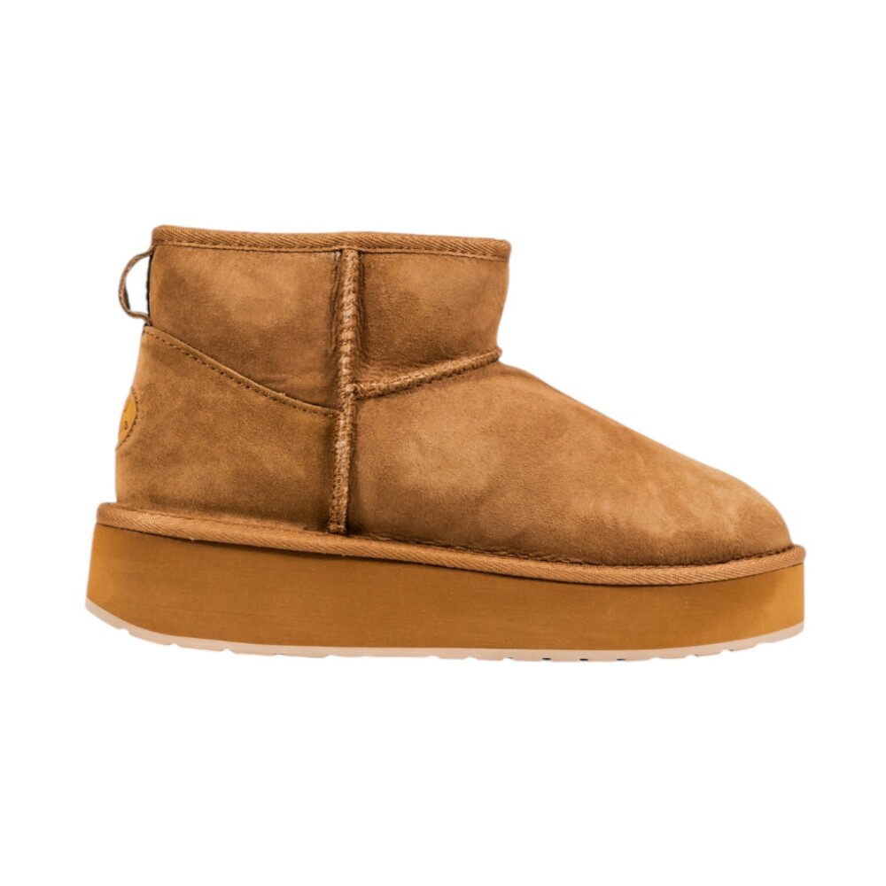 Shop fashion from Emu