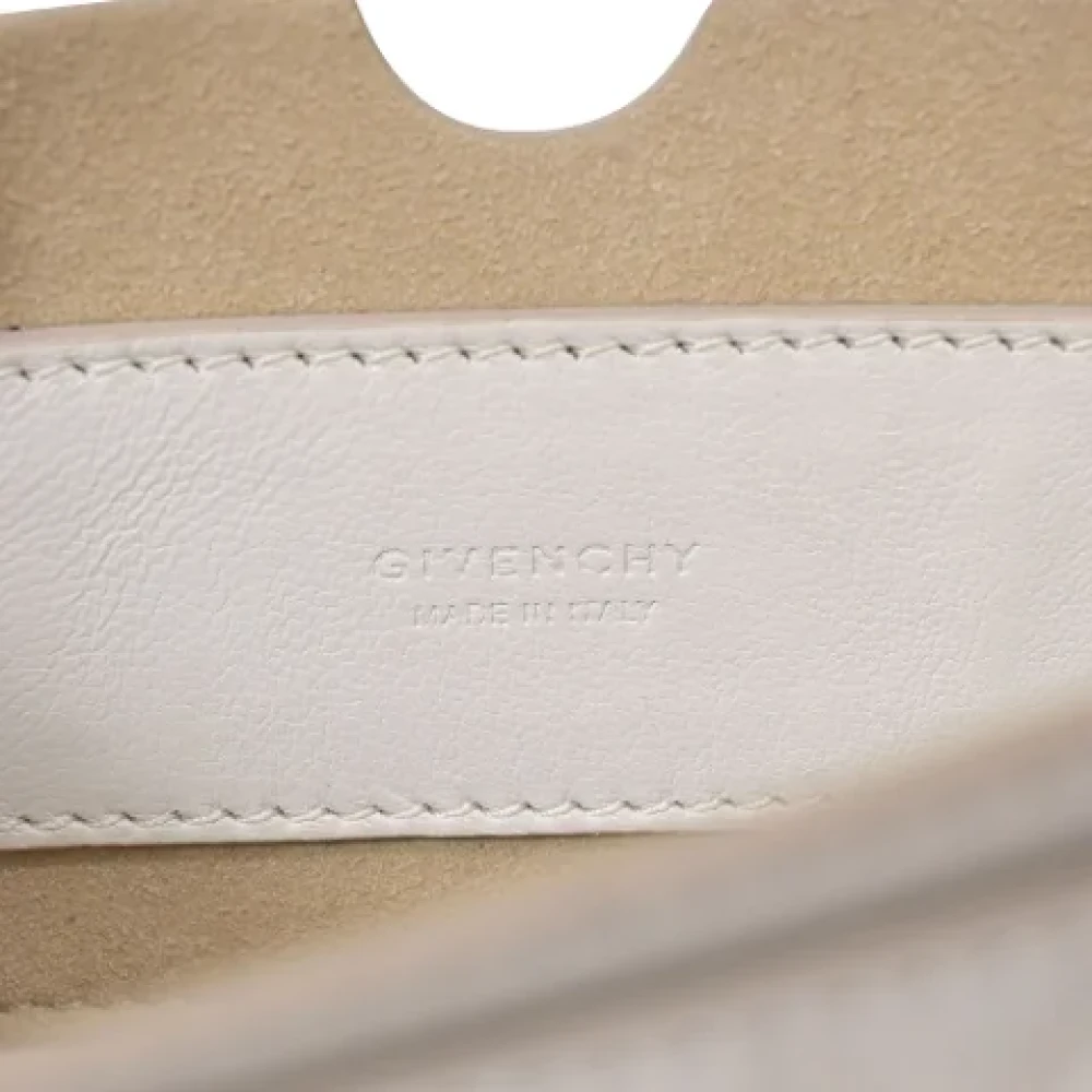 Givenchy Pre-owned Leather shoulder-bags White Dames