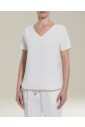 t-shirt-en-soie-a-col-en-v