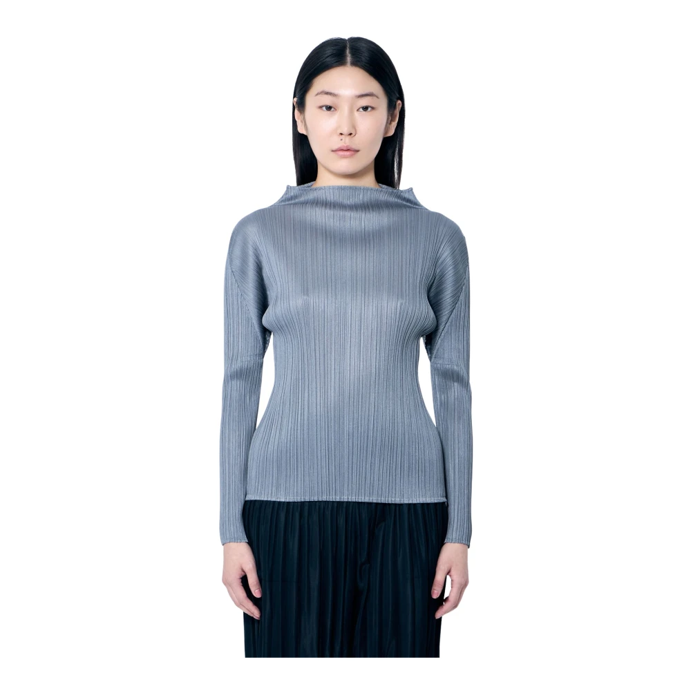 Issey Miyake Geplooide top met hoge hals en lange mouwen Gray Dames